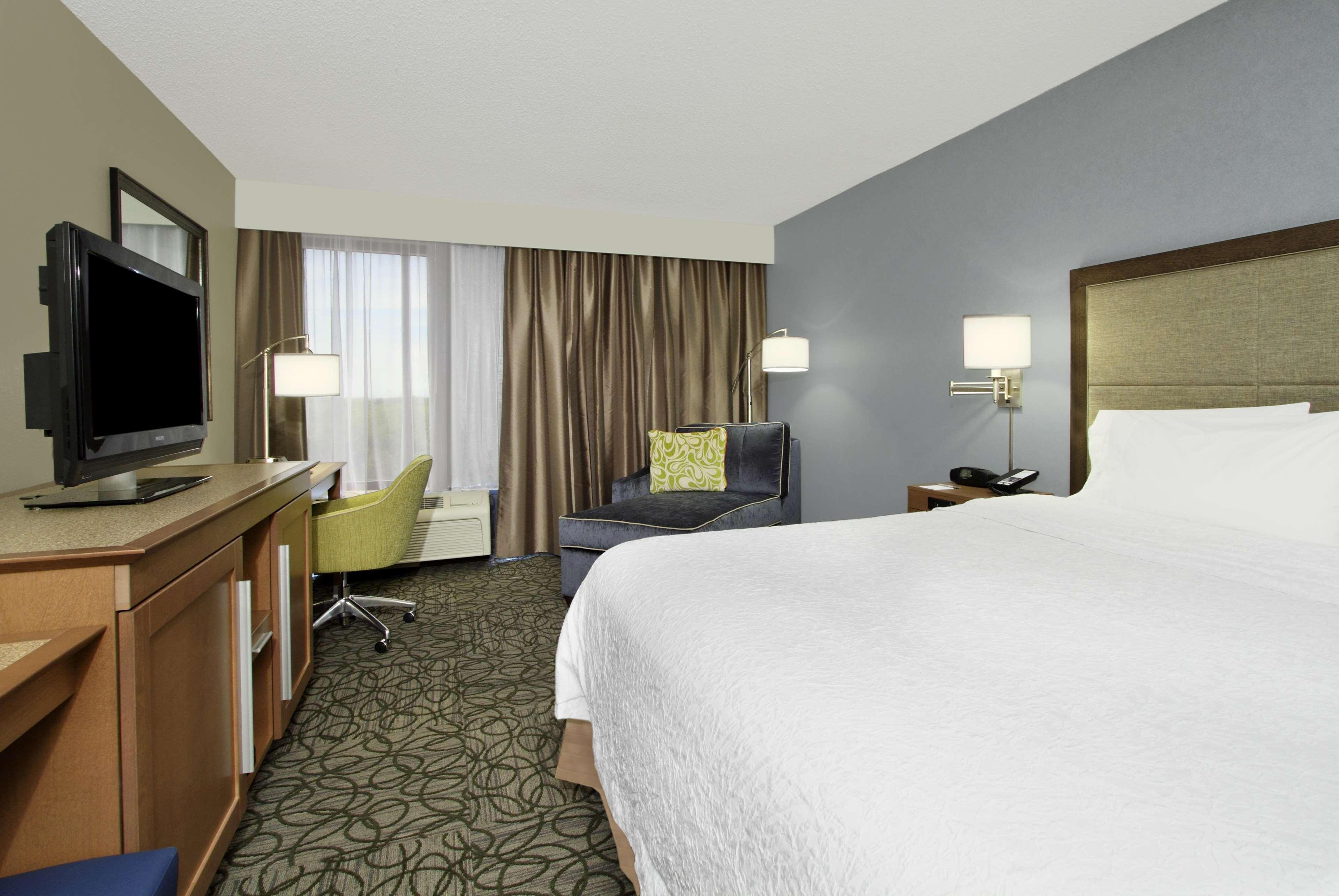 Hampton By Hilton Austin South - I-35 & Ben White Hotel Buitenkant foto