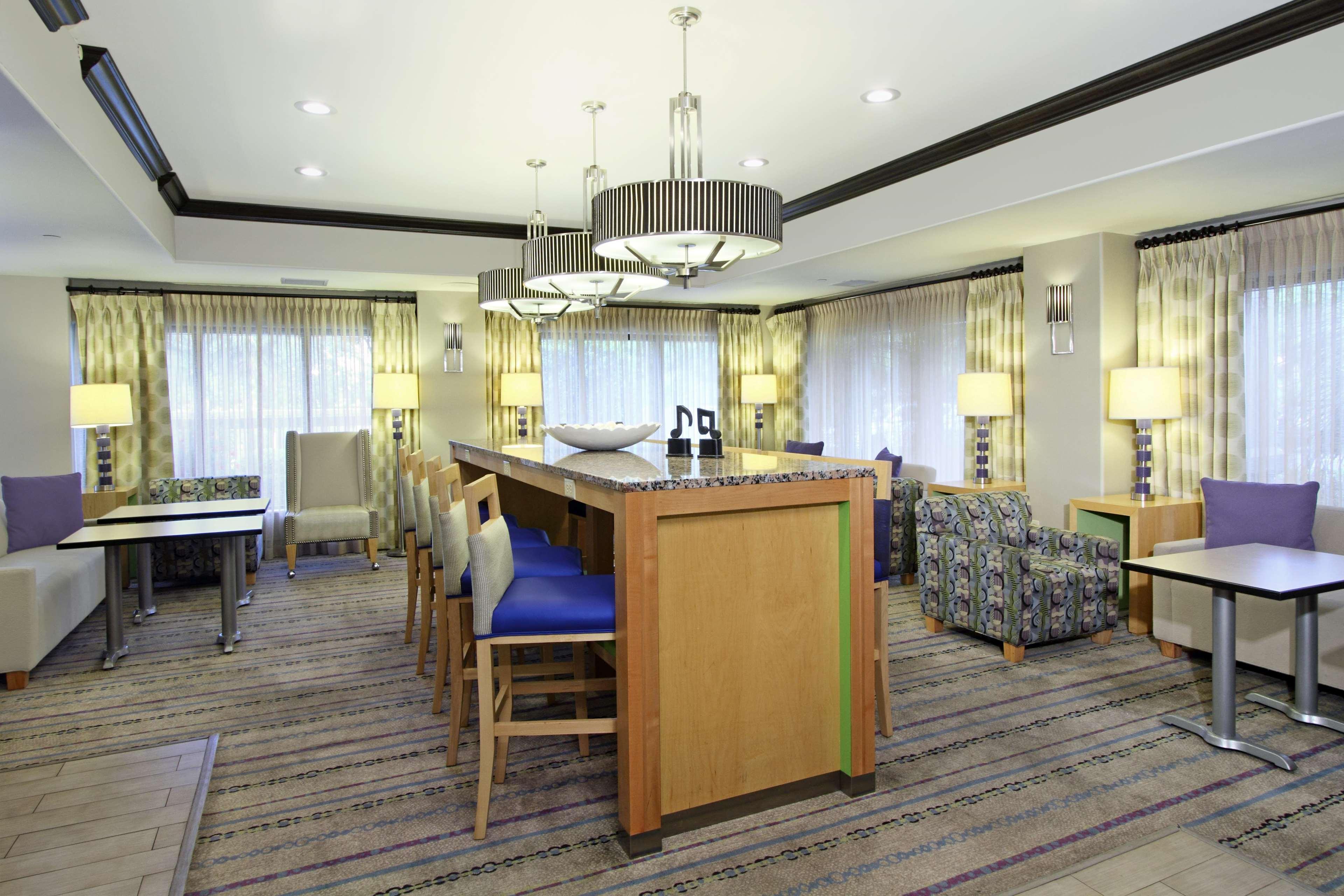 Hampton By Hilton Austin South - I-35 & Ben White Hotel Buitenkant foto
