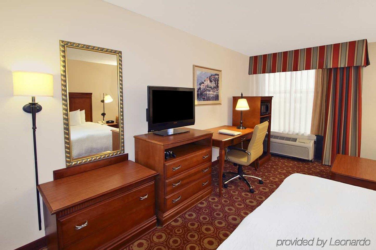 Hampton By Hilton Austin South - I-35 & Ben White Hotel Buitenkant foto